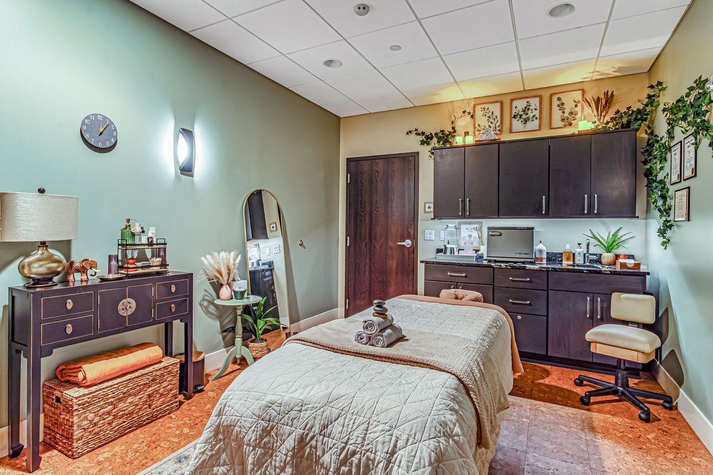 Some days call for a workout, and other days call for a massage. At Ovation,&hellip;
